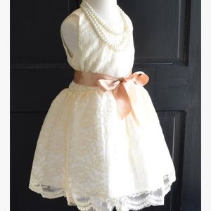 Girls Sleeveless Ivory Lace Flower Girl Dress